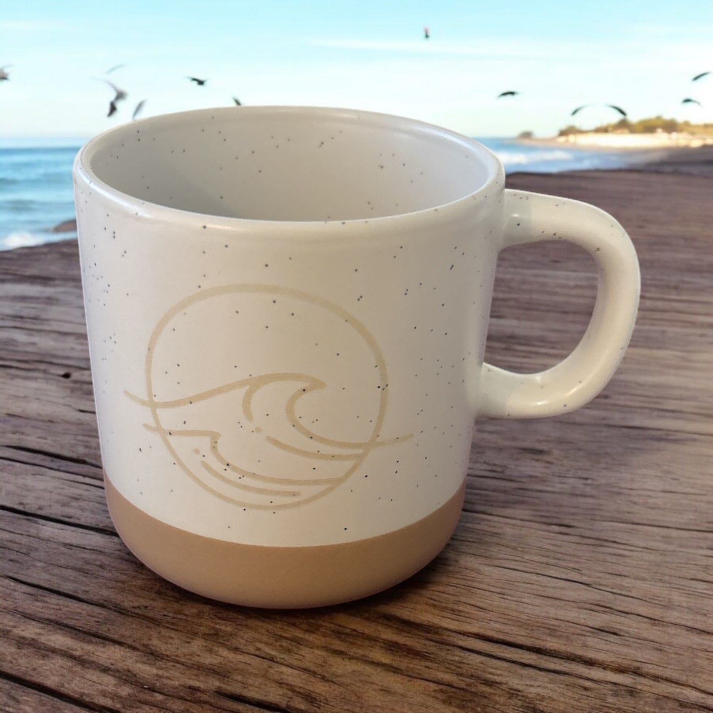 Handgetöpferte Tasse Welle