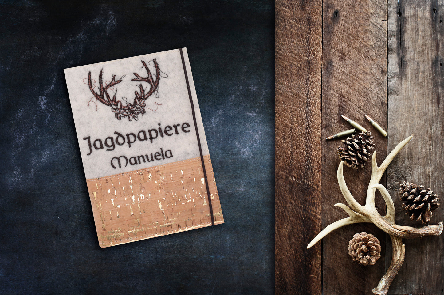 Jagdscheinhülle aus hochwertigem Wollfilz/Kork/Goldfarbeneeinschlüsse